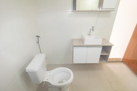 Casa à venda com 214m², 5 quartos e 4 vagas Casa à venda com 214m², 5 quartos e 4 vagasBanheiro da Suíte
