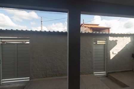 Casa à venda com 214m², 5 quartos e 4 vagas Casa à venda com 214m², 5 quartos e 4 vagasVista do Quarto 3