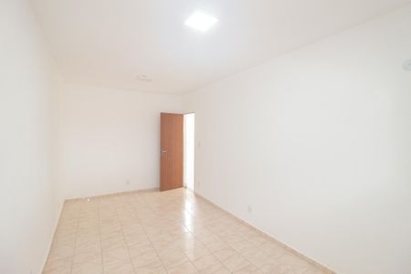 Casa à venda com 214m², 5 quartos e 4 vagas Casa à venda com 214m², 5 quartos e 4 vagasQuarto 1