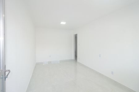 Casa à venda com 214m², 5 quartos e 4 vagas Casa à venda com 214m², 5 quartos e 4 vagasSala