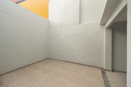 Casa à venda com 214m², 5 quartos e 4 vagas Casa à venda com 214m², 5 quartos e 4 vagasÁrea de Serviço