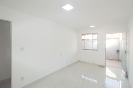 Sala de casa à venda com 5 quartos, 214m² em Campo Grande, Rio de Janeiro