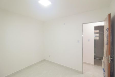 Casa à venda com 214m², 5 quartos e 4 vagas Casa à venda com 214m², 5 quartos e 4 vagasQuarto 4