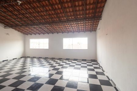 Casa à venda com 214m², 5 quartos e 4 vagas Casa à venda com 214m², 5 quartos e 4 vagasVista do Quarto 1