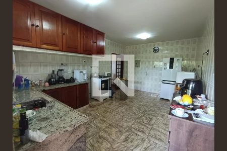 Casa de condomínio para alugar com 214m², 4 quartos e 4 vagasCozinha
