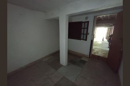 Casa de condomínio para alugar com 214m², 4 quartos e 4 vagasQuarto