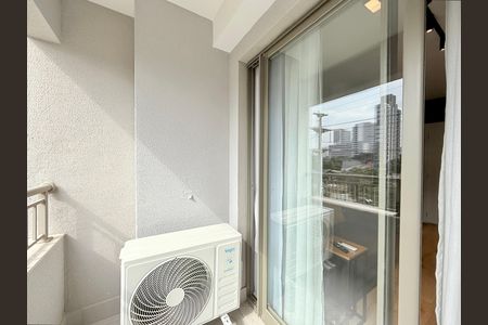 Apartamento à venda com 32m², 1 quarto e sem vagaSacada