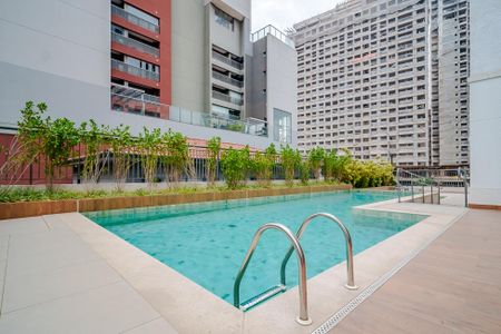 Apartamento à venda com 30m², 1 quarto e sem vaga Apartamento à venda com 30m², 1 quarto e sem vagaÁrea comum - Piscina