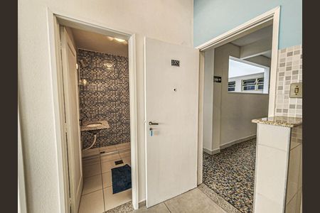 Apartamento para alugar com 155m², 2 quartos e 2 vagas Apartamento para alugar com 155m², 2 quartos e 2 vagasCozinha e Área de Serviço