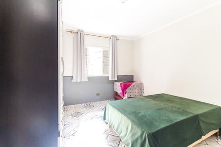 Casa para alugar com 198m², 2 quartos e 1 vaga Casa para alugar com 198m², 2 quartos e 1 vagaQuarto 2