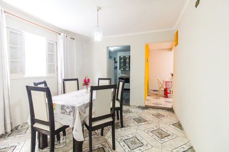 Casa para alugar com 198m², 2 quartos e 1 vaga Casa para alugar com 198m², 2 quartos e 1 vagaSala de Jantar