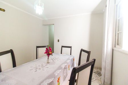 Casa para alugar com 198m², 2 quartos e 1 vaga Casa para alugar com 198m², 2 quartos e 1 vagaSala de Jantar