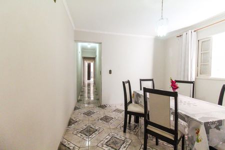 Casa para alugar com 198m², 2 quartos e 1 vaga Casa para alugar com 198m², 2 quartos e 1 vagaSala de Jantar