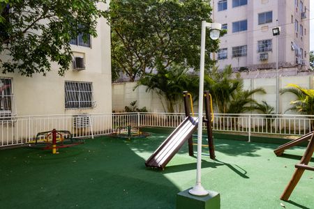 Apartamento para alugar com 45m², 2 quartos e 1 vaga Apartamento para alugar com 45m², 2 quartos e 1 vagaÁrea comum - Playground