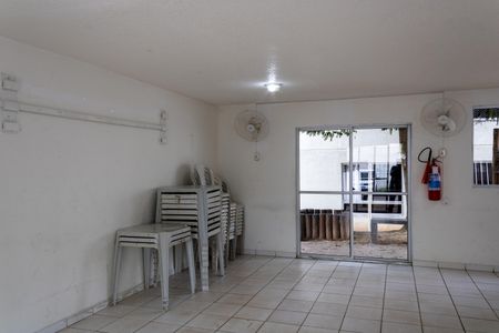 Apartamento para alugar com 45m², 2 quartos e 1 vaga Apartamento para alugar com 45m², 2 quartos e 1 vagaÁrea comum - Salão de festas