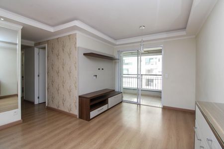 Sala  de apartamento para alugar com 3 quartos, 70m² em Vila Suzana, São Paulo