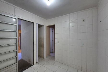 Casa à venda com 120m², 2 quartos e 3 vagas Casa à venda com 120m², 2 quartos e 3 vagasCozinha