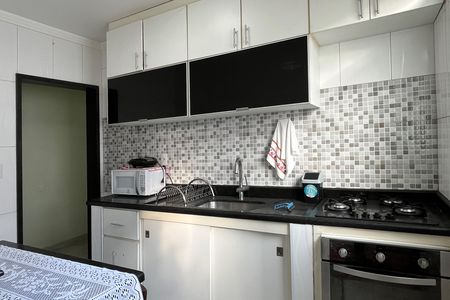 Apartamento para alugar com 74m², 2 quartos e 1 vagaCozinha