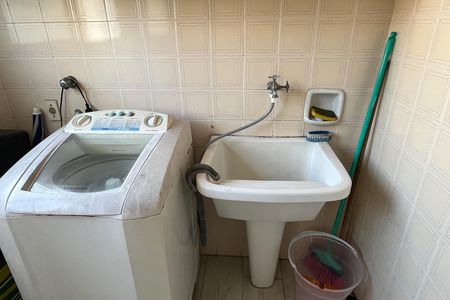 Apartamento para alugar com 74m², 2 quartos e 1 vagaÁrea de Serviço