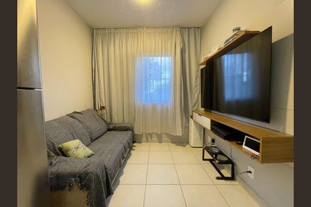 Sala de apartamento para alugar com 2 quartos, 33m² em Jardim Celeste, São Paulo