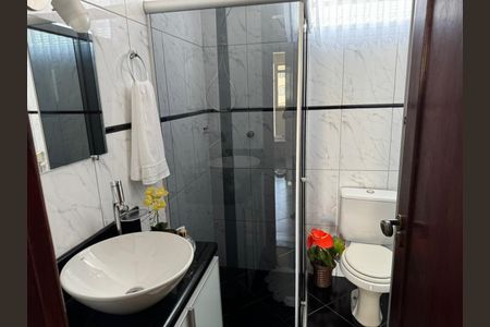 Apartamento à venda com 80m², 2 quartos e 1 vagaBanheiro 1