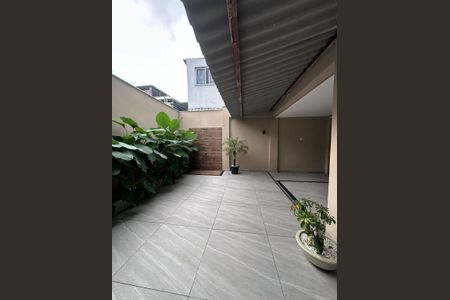 Casa de condomínio à venda com 203m², 2 quartos e 1 vaga Casa de condomínio à venda com 203m², 2 quartos e 1 vagaÁrea externa
