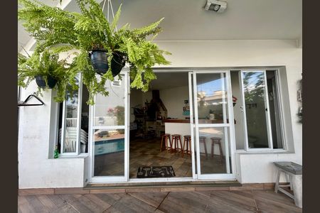 Casa para alugar com 440m², 5 quartos e 4 vagasChurrasqueira