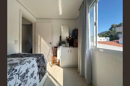 Casa para alugar com 440m², 5 quartos e 4 vagasQuarto 2