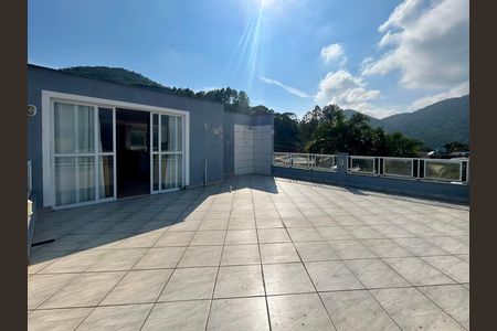 Casa para alugar com 440m², 5 quartos e 4 vagasTerraço