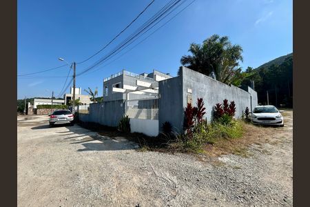Casa para alugar com 440m², 5 quartos e 4 vagasFachada