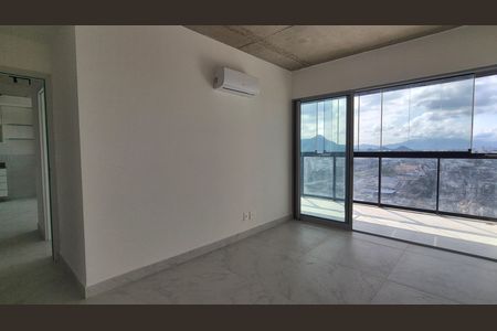 Apartamento para alugar com 84m², 2 quartos e 1 vaga