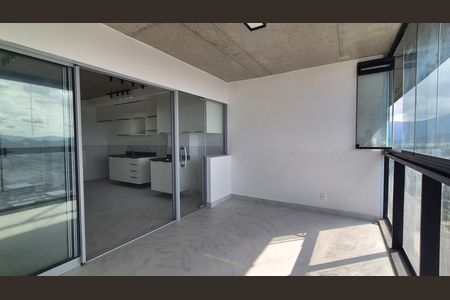 Apartamento para alugar com 84m², 2 quartos e 1 vaga