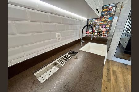 Apartamento à venda com 75m², 3 quartos e 2 vagas Apartamento à venda com 75m², 3 quartos e 2 vagasCozinha - Armários