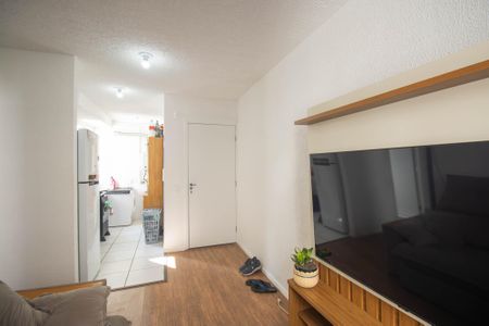 Sala de apartamento para alugar com 2 quartos, 40m² em Trindade, São Gonçalo