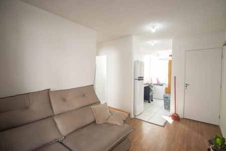 Sala de apartamento para alugar com 2 quartos, 40m² em Trindade, São Gonçalo