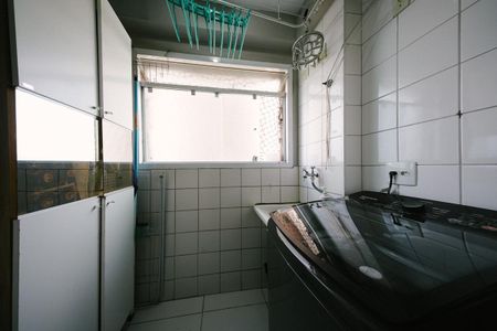 Apartamento à venda com 56m², 2 quartos e 1 vaga Apartamento à venda com 56m², 2 quartos e 1 vagaCozinha e Área de Serviço