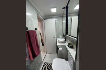 Banheiro de apartamento à venda com 2 quartos, 41m² em Jardim Concordia, Diadema