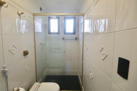 Apartamento para alugar com 450m², 4 quartos e 3 vagas Apartamento para alugar com 450m², 4 quartos e 3 vagasBanheiro Suíte 2