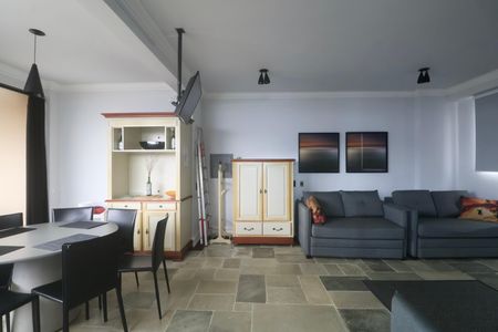 Apartamento para alugar com 450m², 4 quartos e 3 vagas Apartamento para alugar com 450m², 4 quartos e 3 vagasVaranda