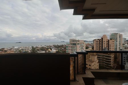 Apartamento para alugar com 450m², 4 quartos e 3 vagas Apartamento para alugar com 450m², 4 quartos e 3 vagasVaranda