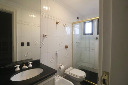 Apartamento para alugar com 450m², 4 quartos e 3 vagas Apartamento para alugar com 450m², 4 quartos e 3 vagasBanheiro Suíte 2