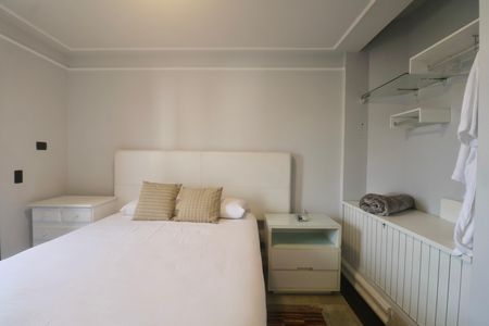 Apartamento para alugar com 450m², 4 quartos e 3 vagas Apartamento para alugar com 450m², 4 quartos e 3 vagasSuíte 4