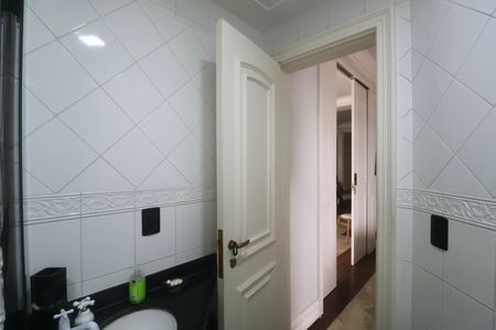 Apartamento para alugar com 450m², 4 quartos e 3 vagas Apartamento para alugar com 450m², 4 quartos e 3 vagasBanheiro Suíte