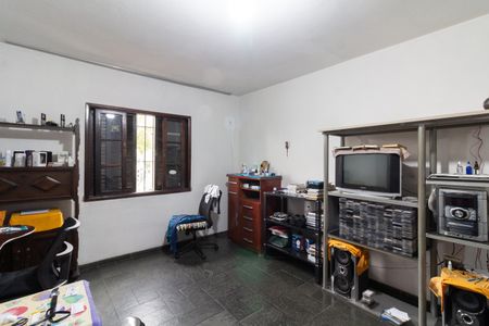 Casa à venda com 267m², 6 quartos e 3 vagas Casa à venda com 267m², 6 quartos e 3 vagasQuarto - Casa 2