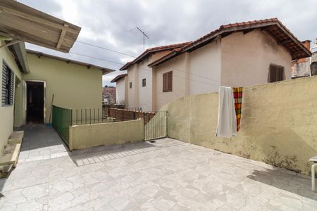 Casa à venda com 267m², 6 quartos e 3 vagas Casa à venda com 267m², 6 quartos e 3 vagasQuintal