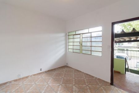 Casa à venda com 267m², 6 quartos e 3 vagas Casa à venda com 267m², 6 quartos e 3 vagasSala - Casa 1