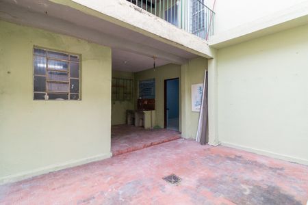 Casa à venda com 267m², 6 quartos e 3 vagas Casa à venda com 267m², 6 quartos e 3 vagasÁrea de Serviço - Casa 1