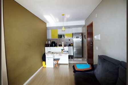 Sala de apartamento à venda com 2 quartos, 50m² em Parada de Lucas, Rio de Janeiro
