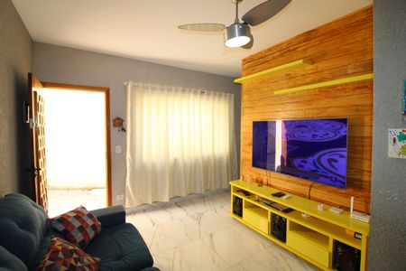 Sala de casa de condomínio para alugar com 2 quartos, 70m² em Vila Regina, São Paulo