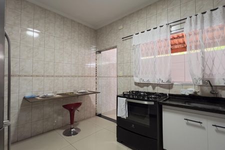 Casa para alugar com 60m², 1 quarto e sem vagaCozinha e Área de Serviço